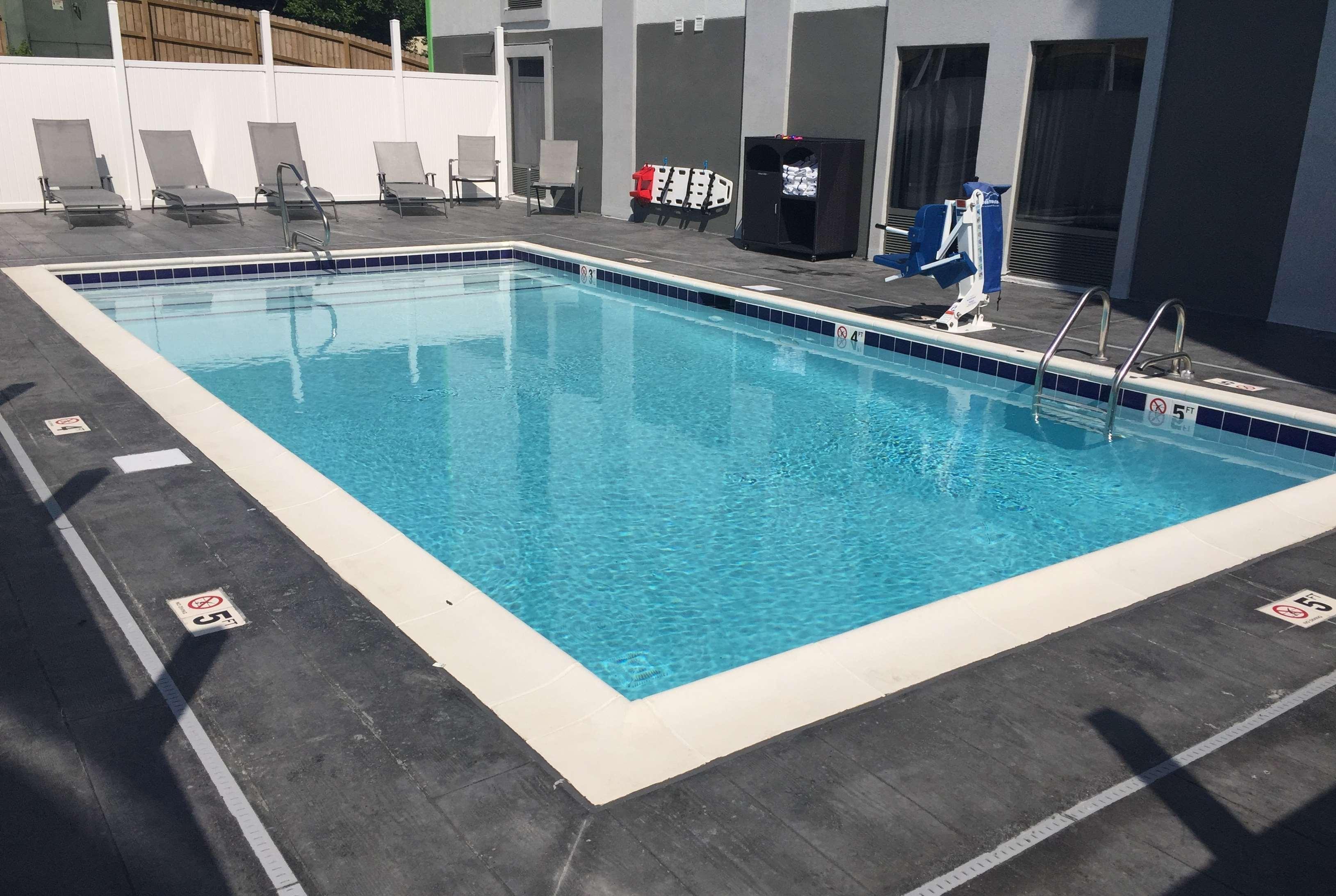 Wingate By Wyndham Louisville Airport Expo Center Εξωτερικό φωτογραφία