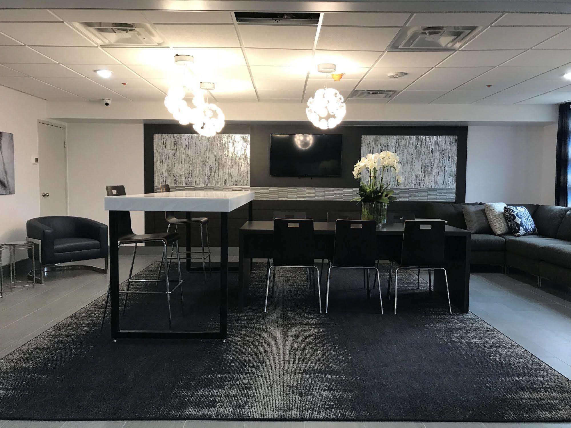 Wingate By Wyndham Louisville Airport Expo Center Εξωτερικό φωτογραφία
