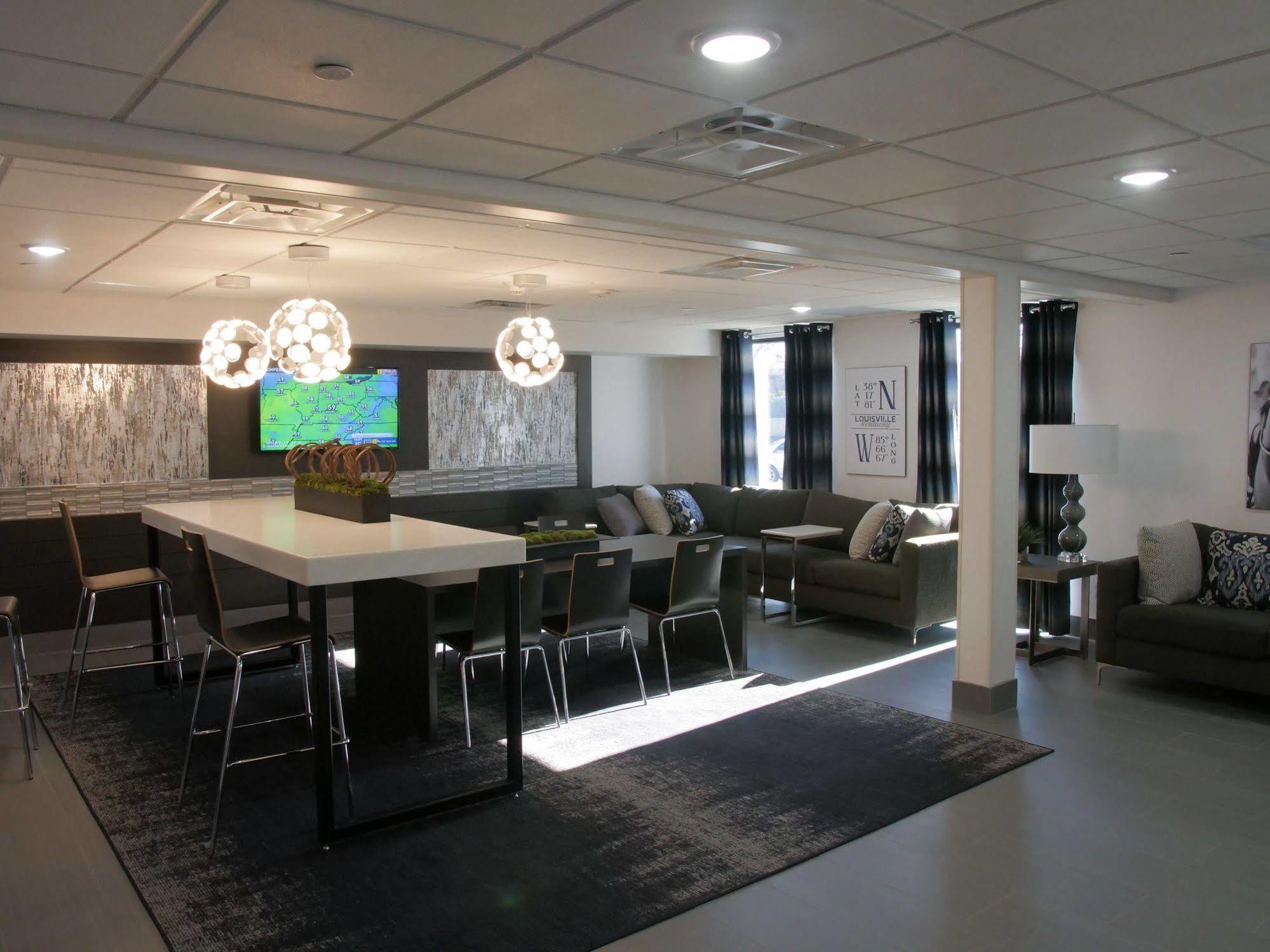 Wingate By Wyndham Louisville Airport Expo Center Εξωτερικό φωτογραφία