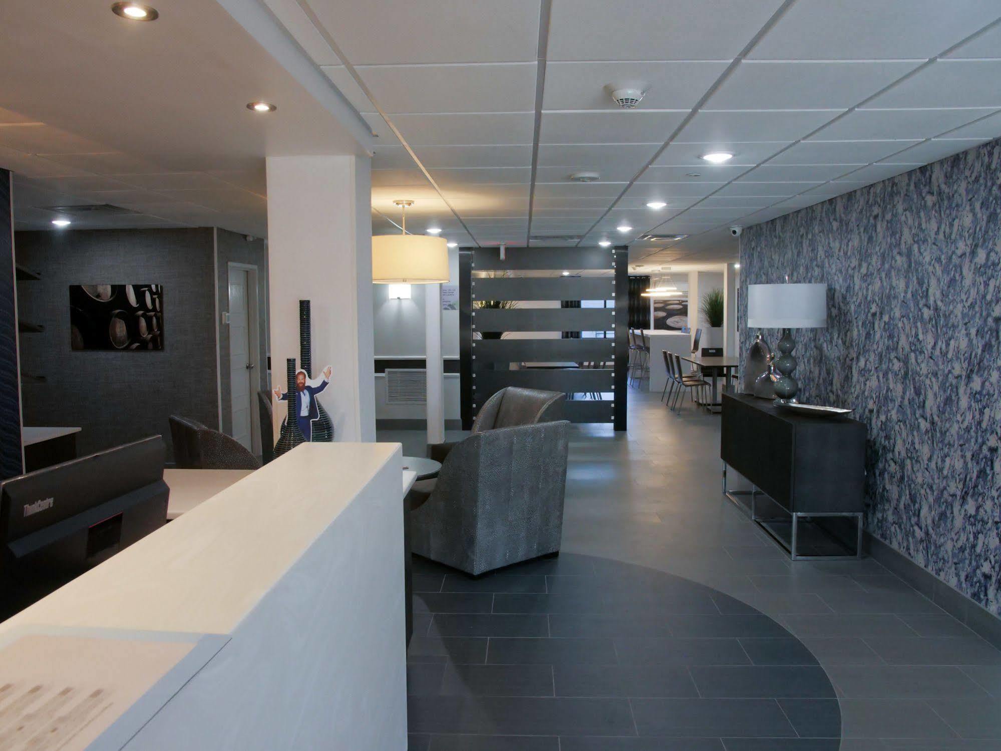 Wingate By Wyndham Louisville Airport Expo Center Εξωτερικό φωτογραφία