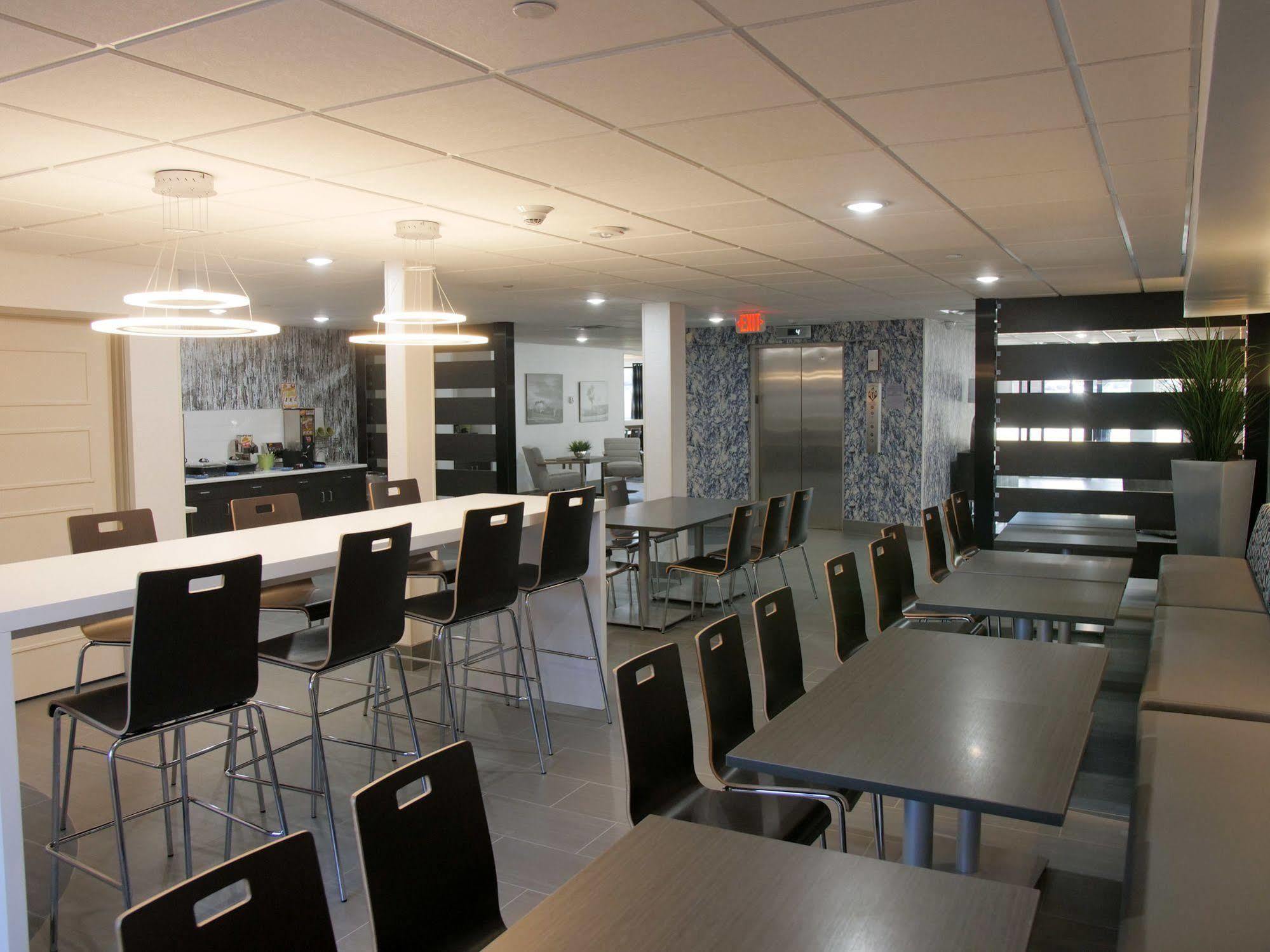 Wingate By Wyndham Louisville Airport Expo Center Εξωτερικό φωτογραφία